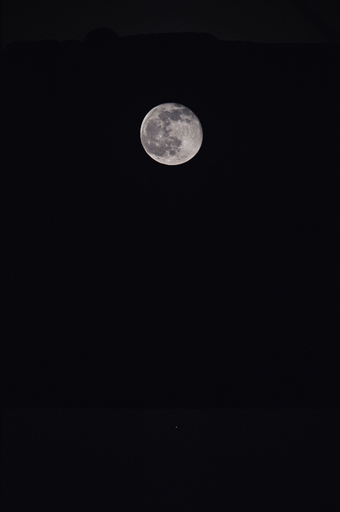 moon_150505.jpg